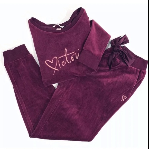 Victoria's Secret Other - 2 pc Victorias Secret NWT Velour Set